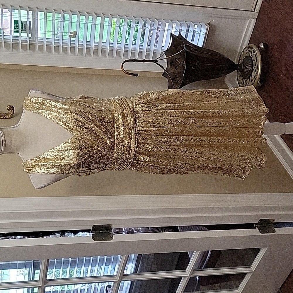 Kate Kasin gold sequin fit & flare sleeveless dress crisscross Vneck sz 12 EUC… - Picture 2 of 9